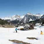 Viktoria A12 By Vacations, Renoviertes App Mit Bergblick Im Zentrum Arosa